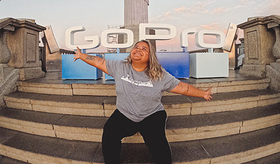 How to choose sneakers suit for any your style look impressive